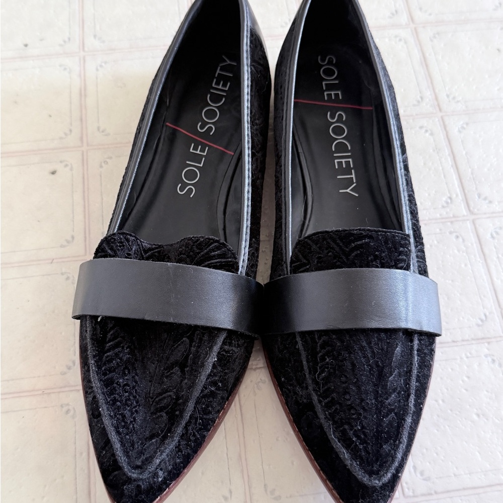 Sole Society Black Velvet Strap Loafers Size: 10 - Picture 2 of 6